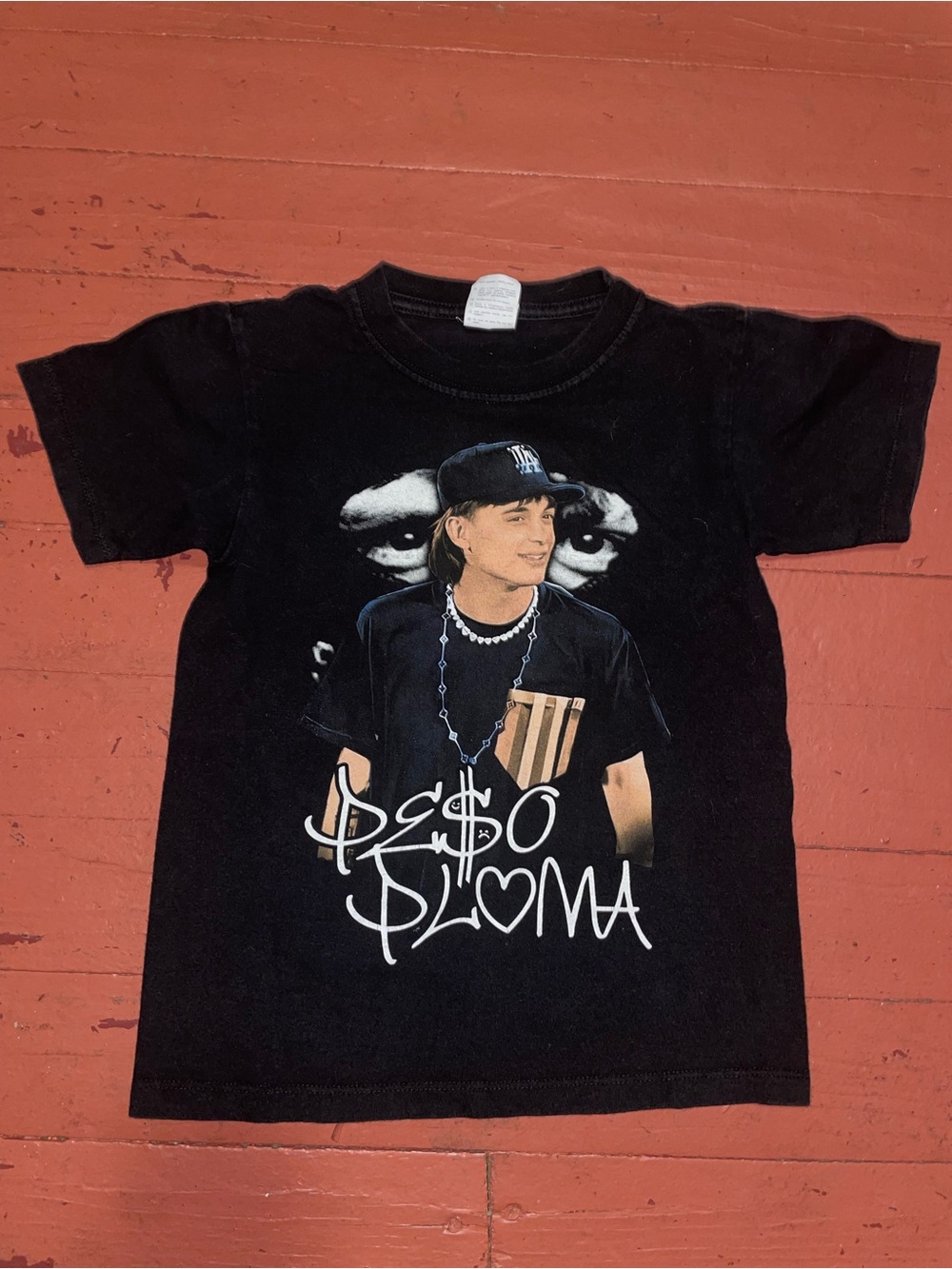 Peso ploma Black Graphic Tee with Blanco Design